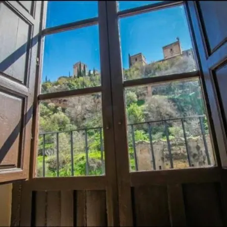 Alhambra Enamora 1 -paseo De Tristes View 1 -c *